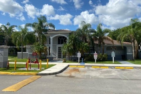 Condo in Homestead, Florida, 2 bedrooms  № 1891103 - photo 2