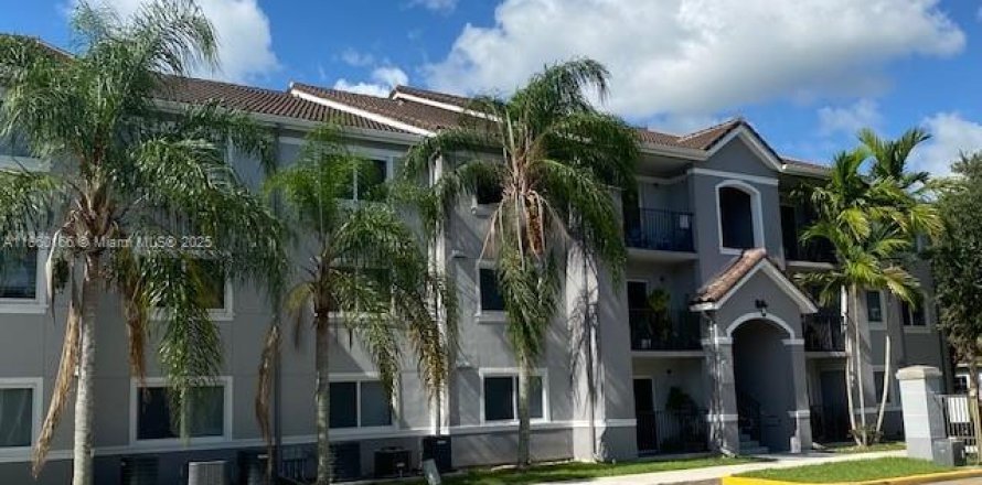 Condo in Homestead, Florida, 2 bedrooms  № 1891103