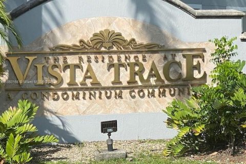 Condo in Homestead, Florida, 2 bedrooms  № 1891103 - photo 13