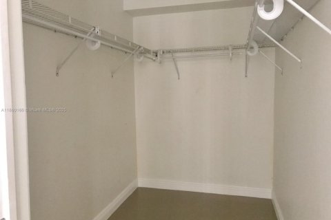 Condo in Homestead, Florida, 2 bedrooms  № 1891103 - photo 6