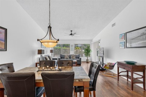 Villa ou maison à vendre à Sarasota, Floride: 2 chambres, 125.7 m2 № 2427102 - photo 22