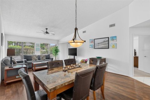 Villa ou maison à vendre à Sarasota, Floride: 2 chambres, 125.7 m2 № 2427102 - photo 23