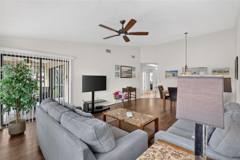 Villa ou maison à vendre à Sarasota, Floride: 2 chambres, 125.7 m2 № 2427102 - photo 26