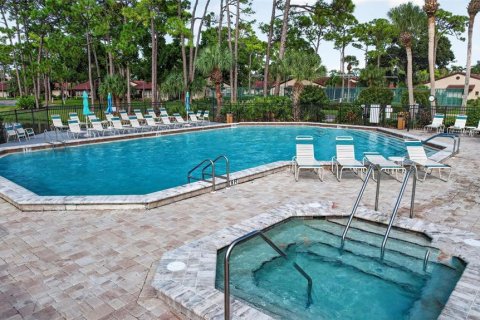 Villa ou maison à vendre à Sarasota, Floride: 2 chambres, 125.7 m2 № 2427102 - photo 4