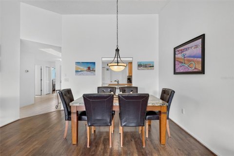 Villa ou maison à vendre à Sarasota, Floride: 2 chambres, 125.7 m2 № 2427102 - photo 21