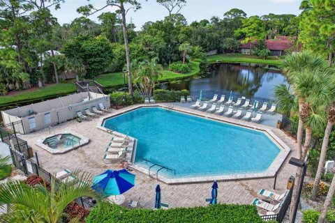 Villa ou maison à vendre à Sarasota, Floride: 2 chambres, 125.7 m2 № 2427102 - photo 3