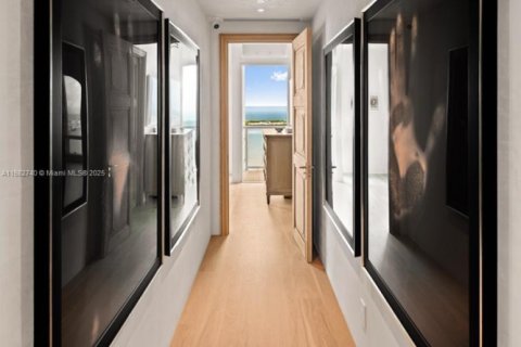 Condo in Miami, Florida, 3 bedrooms  № 1427219 - photo 19