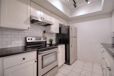 Купить кондоминиум в Клируотер, Флорида 6 комнат, 105.91м2, № 1910231 - фото 6