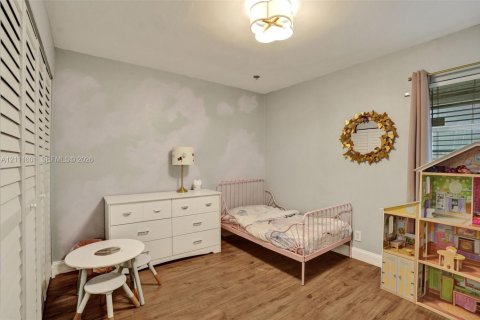 Villa ou maison à vendre à Sunrise, Floride: 4 chambres, 182.09 m2 № 2439363 - photo 25