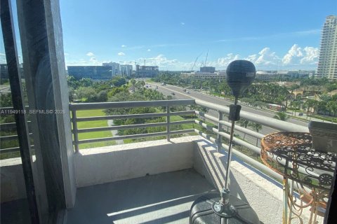 Снять в аренду кондоминиум в Авентура, Флорида 2 спальни, 120.96м2, № 2005496 - фото 21