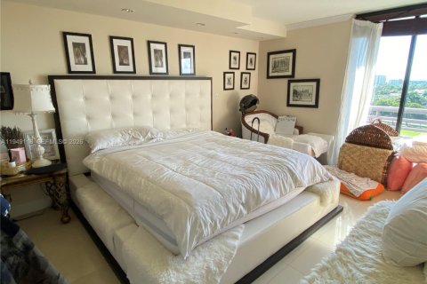 Снять в аренду кондоминиум в Авентура, Флорида 2 спальни, 120.96м2, № 2005496 - фото 7