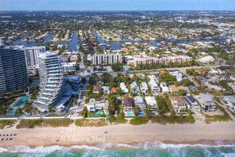 Casa en venta en Fort Lauderdale, Florida, 4 dormitorios, 315.87 m2 № 2177849 - foto 8