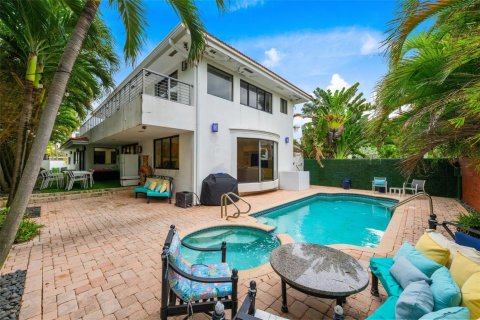 Casa en venta en Fort Lauderdale, Florida, 4 dormitorios, 315.87 m2 № 2177849 - foto 5