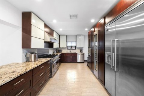 Casa en venta en Fort Lauderdale, Florida, 4 dormitorios, 315.87 m2 № 2177849 - foto 24