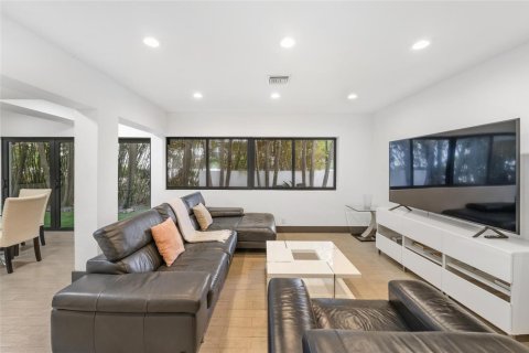 Casa en venta en Fort Lauderdale, Florida, 4 dormitorios, 315.87 m2 № 2177849 - foto 20