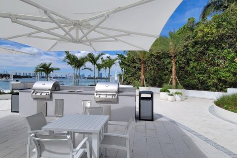 Condominio en venta en Miami Beach, Florida, 61.59 m2 № 1691223 - foto 9