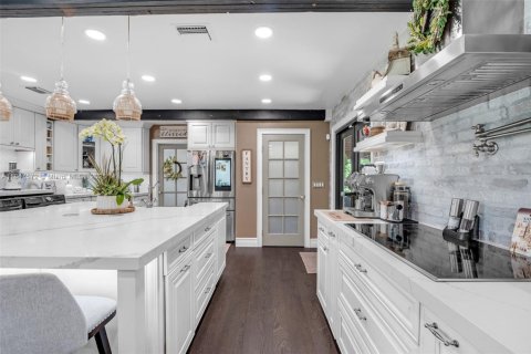 House in Homestead, Florida 4 bedrooms, 187.01 sq.m. № 2013900 - photo 12