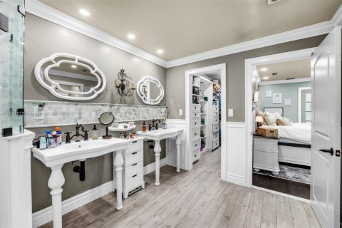 House in Homestead, Florida 4 bedrooms, 187.01 sq.m. № 2013900 - photo 25