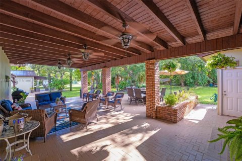 House in Homestead, Florida 4 bedrooms, 187.01 sq.m. № 2013900 - photo 27