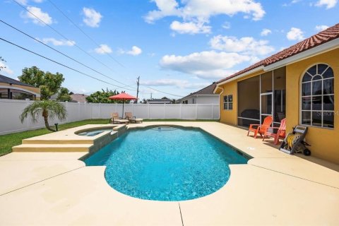House in Saint Lucie, Florida 5 bedrooms, 250.74 sq.m. № 2151660 - photo 23
