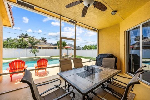 House in Saint Lucie, Florida 5 bedrooms, 250.74 sq.m. № 2151660 - photo 19
