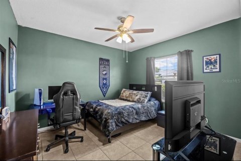 House in Saint Lucie, Florida 5 bedrooms, 250.74 sq.m. № 2151660 - photo 18