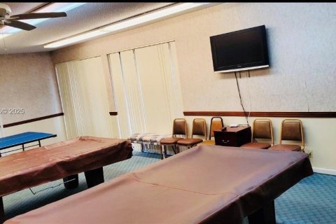 Снять в аренду кондоминиум в Маргит, Флорида 2 спальни, 92.9м2, № 1989599 - фото 14