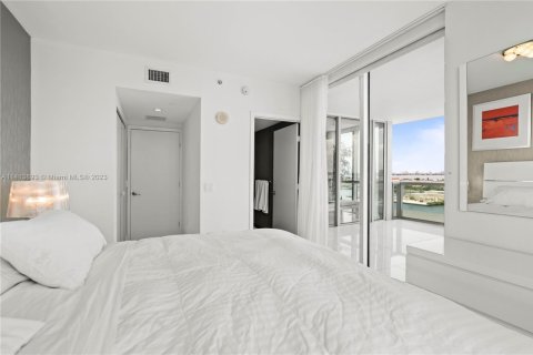 Condo in North Bay Village, Florida, 3 bedrooms  № 1703586 - photo 24