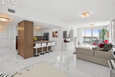 Condo in North Bay Village, Florida, 3 bedrooms  № 1703586 - photo 3