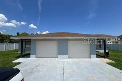 Commercial property in Poinciana, Florida 179.3 sq.m. № 2339605