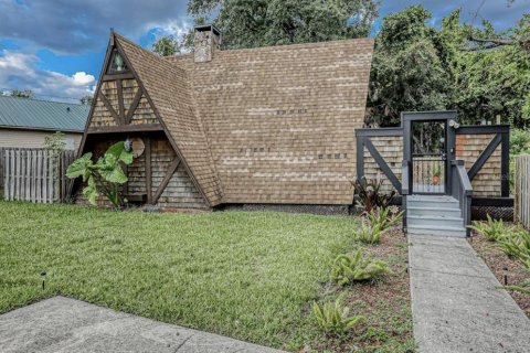 Casa en venta en Tampa, Florida, 1 dormitorio, 71.35 m2 № 1851533 - foto 1