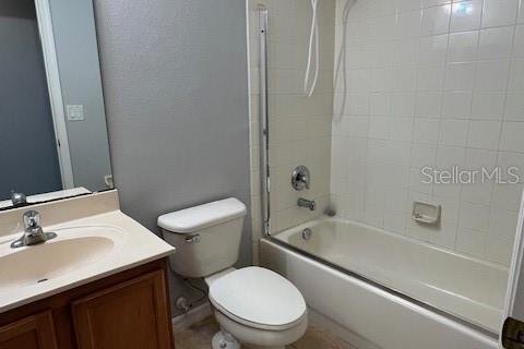 Townhouse in Winter Garden, Florida 3 bedrooms, 138.98 sq.m. № 1743234 - photo 13