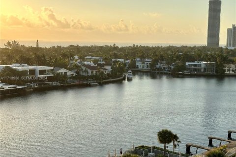 Condo in Aventura, Florida, 2 bedrooms № 2186232