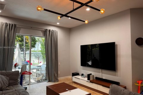 Townhouse in Hollywood, Florida 3 bedrooms, 214.05 sq.m. № 1891845 - photo 5