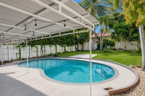 Casa en venta en Oakland Park, Florida, 3 dormitorios, 115.85 m2 № 2302068 - foto 3