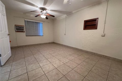 Commercial property in Bradenton, Florida 6 bedrooms, 227.42 sq.m. № 1819376 - photo 10