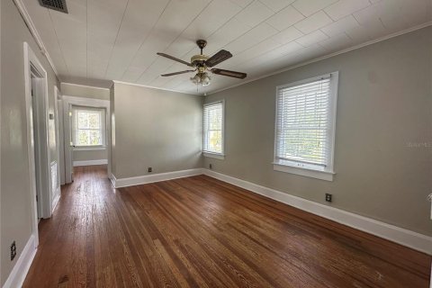 Commercial property in Bradenton, Florida 6 bedrooms, 227.42 sq.m. № 1819376 - photo 3