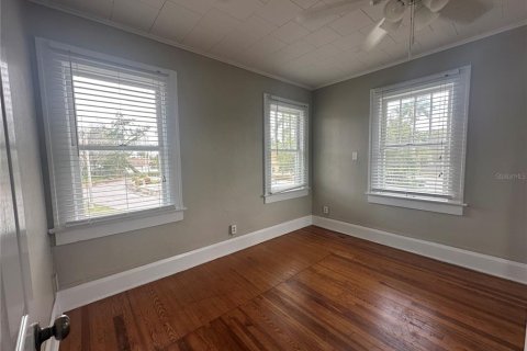 Commercial property in Bradenton, Florida 6 bedrooms, 227.42 sq.m. № 1819376 - photo 8