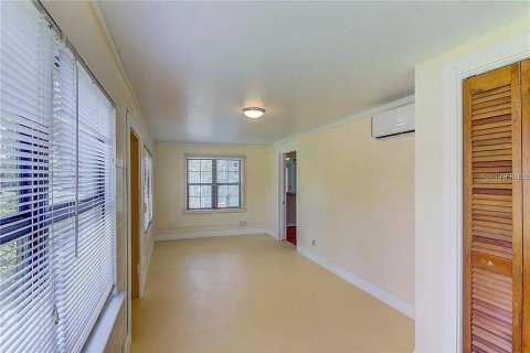 Commercial property in Bradenton, Florida 6 bedrooms, 227.42 sq.m. № 1819376 - photo 28