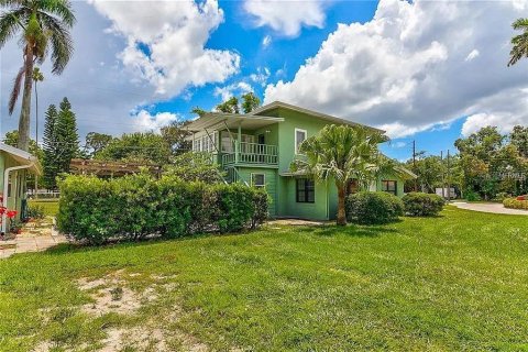 Commercial property in Bradenton, Florida 6 bedrooms, 227.42 sq.m. № 1819376 - photo 20