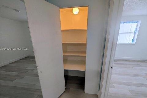 Villa ou maison à louer à Jacksonville, Floride: 3 chambres, 116.13 m2 № 2049794 - photo 16