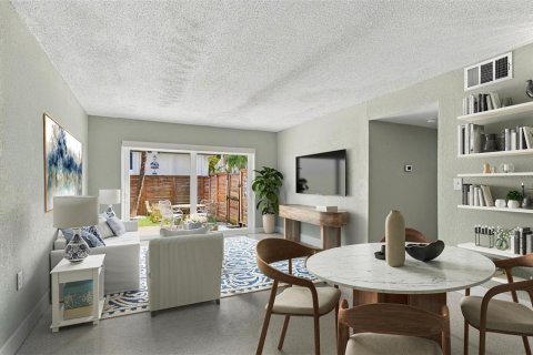 Condo in North Redington Beach, Florida, 2 bedrooms  № 2386283 - photo 9