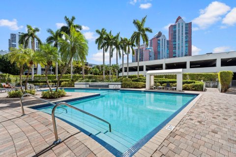 Condominio en venta en Aventura, Florida, 2 dormitorios, 91.97 m2 № 1980223 - foto 22