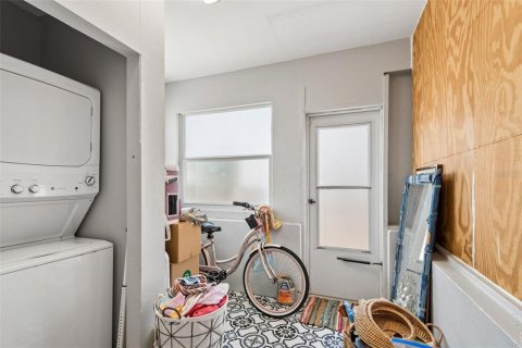 Купить коммерческую недвижимость в Сент-Питерсберг, Флорида 3 спальни, 180.6м2, № 2126302 - фото 25