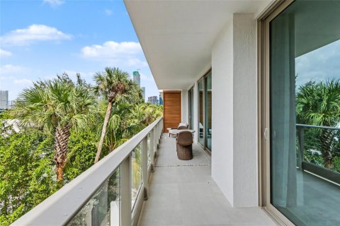 Copropriété à vendre à Miami, Floride: 2 chambres, 120.96 m2 № 2341033 - photo 5