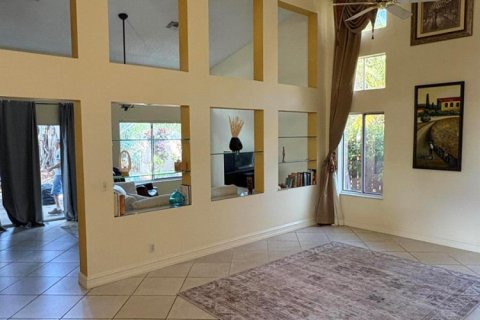 House in Plantation, Florida 3 bedrooms, 198.63 sq.m. № 2250986 - photo 5