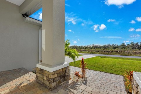 House in Rotonda, Florida 3 bedrooms, 208.47 sq.m. № 1553305 - photo 6