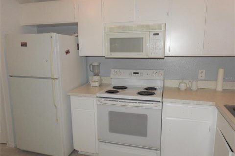 Touwnhouse à vendre à Tampa, Floride: 2 chambres, 110 m2 № 1912656 - photo 8