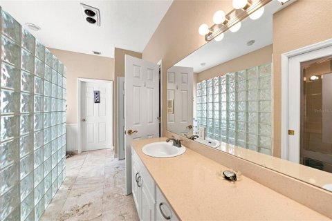 House in Port Charlotte, Florida 3 bedrooms, 185.71 sq.m. № 2296999 - photo 22