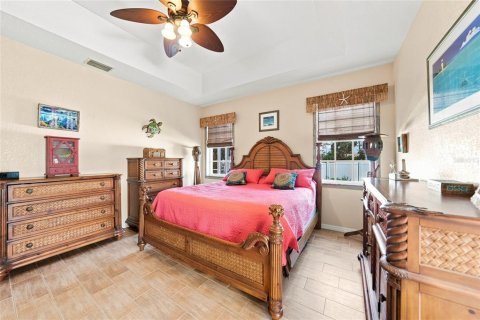 House in Port Charlotte, Florida 3 bedrooms, 185.71 sq.m. № 2296999 - photo 17